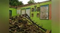 Ngeri, Kegiatan Belajar di SDN Loji Sukabumi Jadi Ajang Uji Nyali