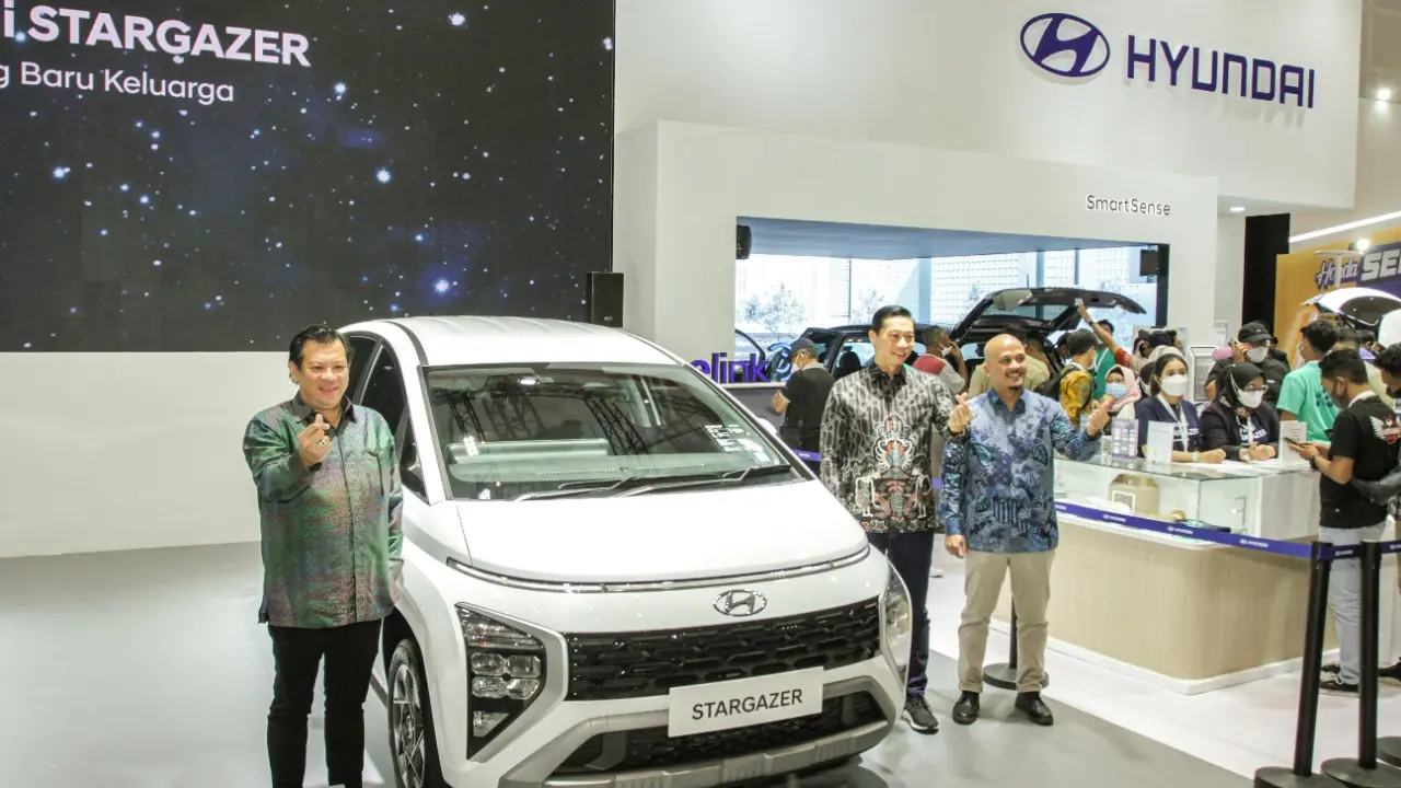 Mobil Hyundai Stargazer di pameran GIIAS Surabaya 2022. (Dian Kurniawan/Liputan6.com).