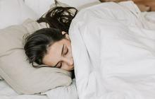 Hindari Sebelum Tidur! Ini 7 Makanan Pengganggu Kualitas Istirahat