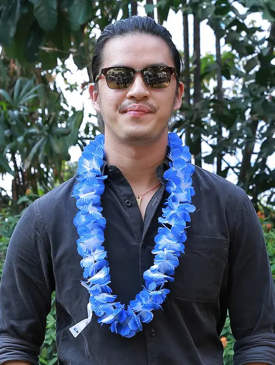 'Yang penting di sini bukan tentang agama saya atau lainnya tapi yang penting film religi yang saya mainkan banyak pesan moralnya,' tutup Morgan. (Galih W. Satria/Bintang.com)