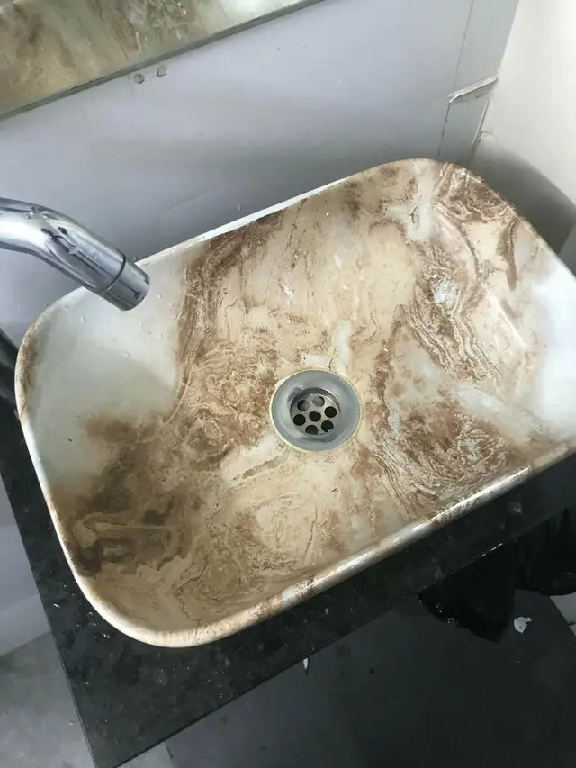 benda dengan corak nyeleneh