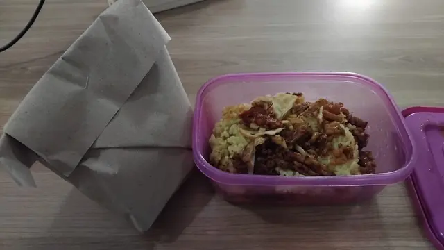 Strategi Penjual Nasi Kuning di Jogja Pertahankan Harga Rp5.000 di Tengah Bahan Pokok Naik