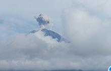 Gunung Semeru Erupsi Tiga Kali, Warga Diminta Waspada