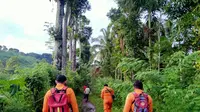 Tim SAR gabungan pagi ini Selasa (2/5/2023) mulai melakukan pencarian orang hilang di hutan Plampang Banyuwangi (Istimewa)