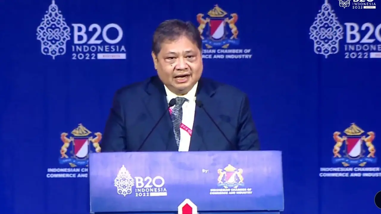 Menteri Koordinator Bidang Perekonomian Airlangga Hartarto dalam B20 Summit Indonesia 2022 Day 2.