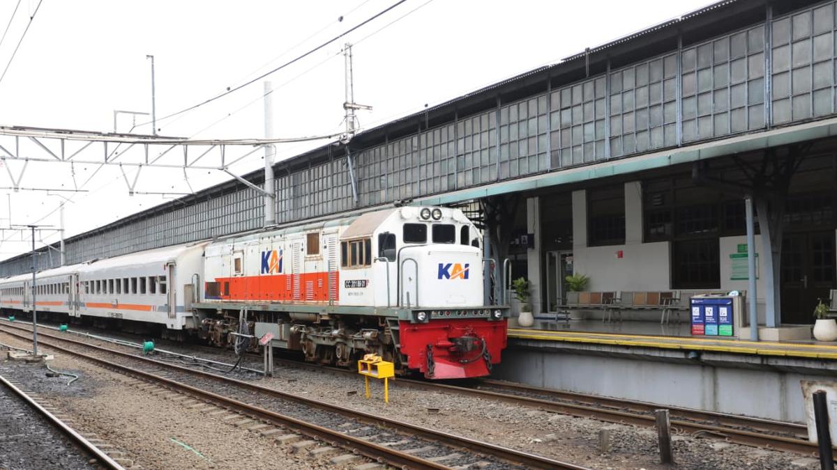 3 Perjalanan Kereta Api Keberangkatan Stasiun Gambir dan Senen Batal Imbas Longsor di Bandung