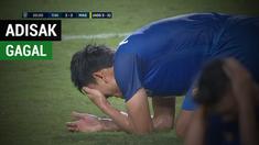 Berita video momen kegagalan top scorer Thailand dan sementara Piala AFF 2018, Adisak Kraisorn, gagal dalam eksekusi penalti saat menghadapi Malaysia pada semifinal leg II di Stadion Rajamangala, Rabu (5/12/2018).