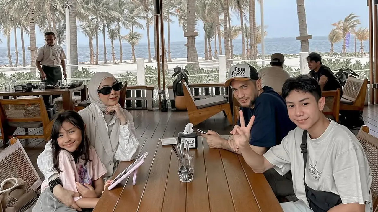 Potret Keakraban Gary Iskak dengan Keluarga