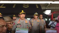 Kapolda Metro Jaya Tinjau Warga Terdampak Banjir Jakarta