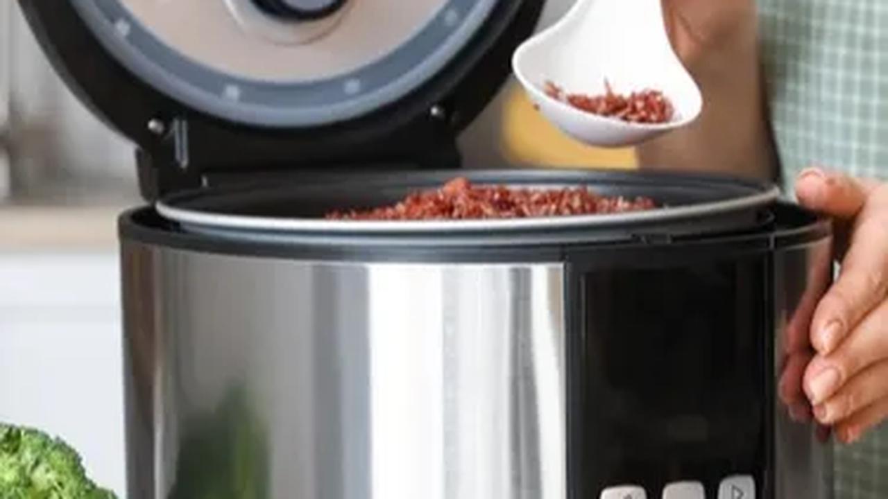 Sebelum Bagi-Bagi Rice Cooker, Pemerintah Perlu Pertimbangkan 5 Hal Ini