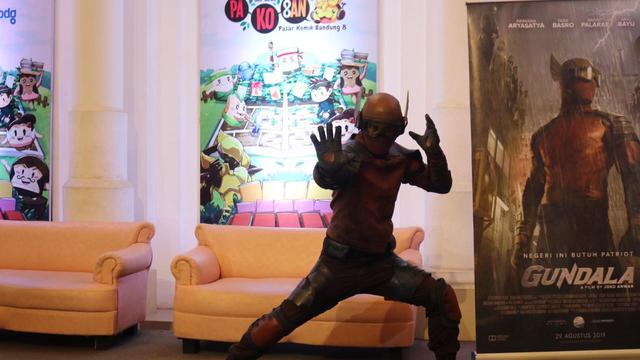 Kostum Gundala Dipajang Perdana Di Pasar Komik Bandung 2019 Showbiz Liputan6 Com