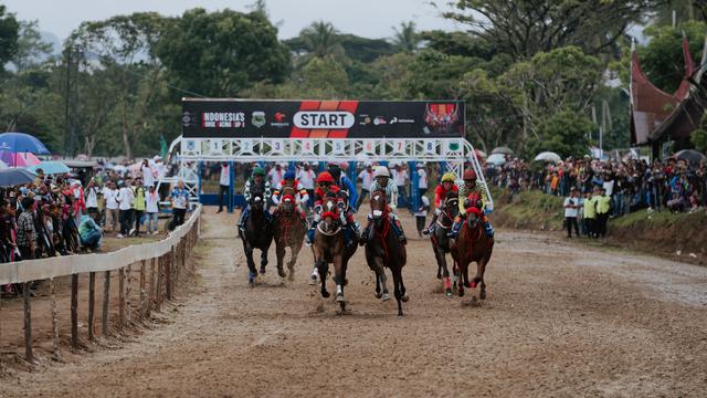 Indonesia's Horse Racing (IHR) Cup II 2025 sukses digelar di Payakumbuh, Sumatra Barat, pada Minggu (28/9/2025).