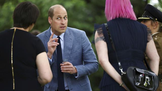 Pangeran William dalam Big Tea, pesta minum teh bersama staf NHS.  (Henry Nicholls/Pool via AP)