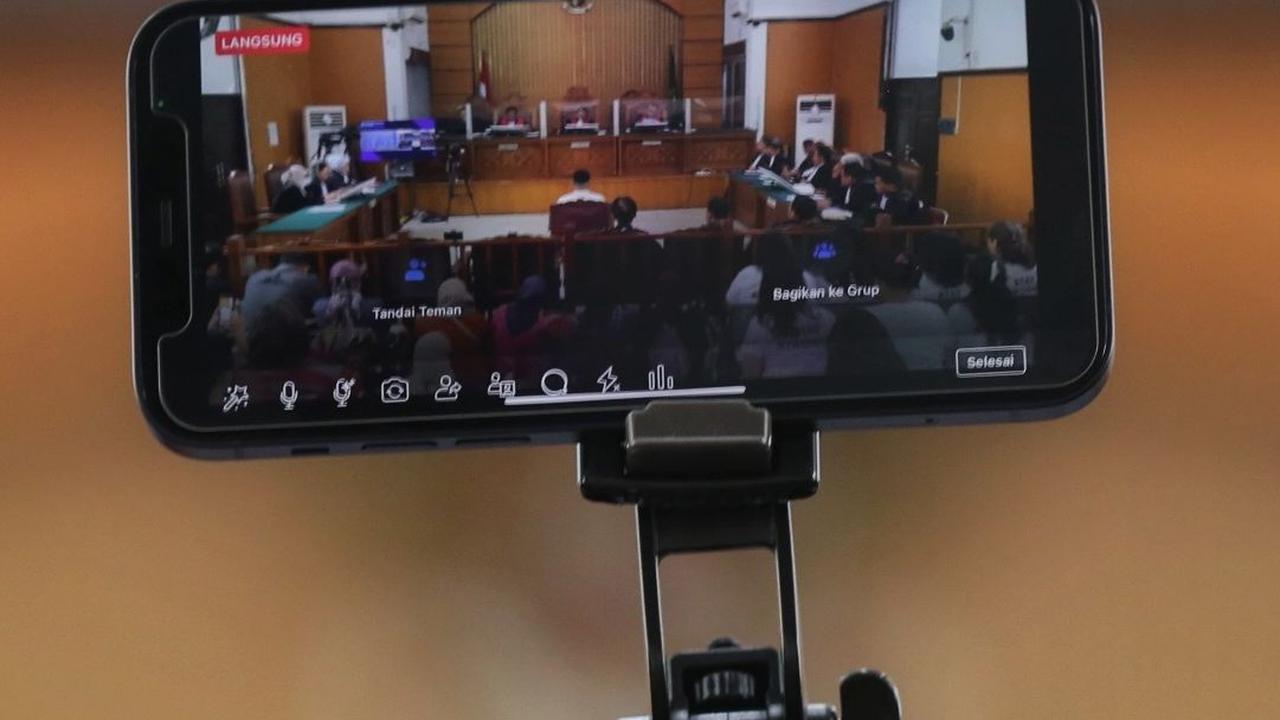"Memberatkan, keikutsertaan terdakwa telah merusak masa depan anak korban David," tutur hakim di PN Jaksel, Kamis (7/9/2023).<br>