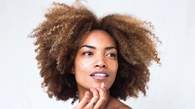 8 Cara Efektif Menghilangkan Komedo yang Membandel di Dagu