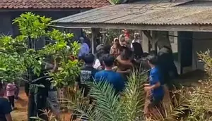 Diduga Cabuli Murid, Guru di Sukabumi Digeruduk dan Diusir dari Kampung