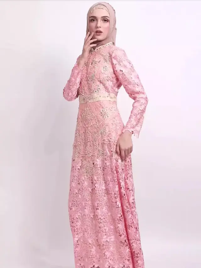 Gamis Brokat Motif Bunga