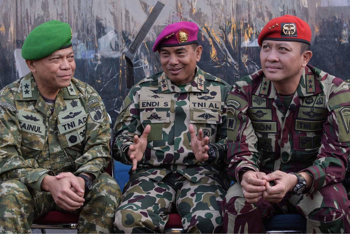FOTO: Presiden Prabowo Pimpin Upacara Besar TNI, Lantik Panglima Baru hingga Resmikan Enam Kodam