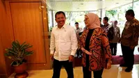Menteri Kesehatan Terawan Agus Putranto melakukan pertemuan dengan Kepala BPOM Penny K Lukito di Gedung BPOM, Jakarta, Senin (4/11/2019), yang mana membahas pengawasan dan koordinasi harga obat. (Dok Biro Komunikasi dan Pelayanan Masyarakat Kementerian Kesehatan)