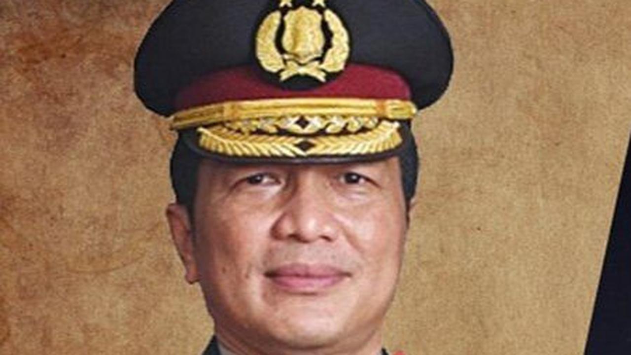 Jenderal Bintang Dua Polisi Diapit Dua Perwira Muda Anak Mantan Kapolri