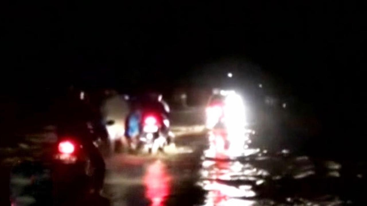 (Lip6 Malam) Jalan-Lamongan