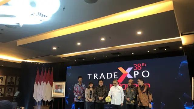 Menteri Perdagangan (Mendag) Zulkifli Hasan meluncurkan TEI ke-38 di Kantor Kementerian Perdagangan, Senin (10/7/2023). (Elza/Liputan6.com)