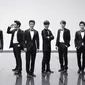 Sebuah kabar tak sedap menerpa Super Junior yang disebut akan bubar. Fans setia yang tak terima mengancam membocorkan foto bugil personelnya