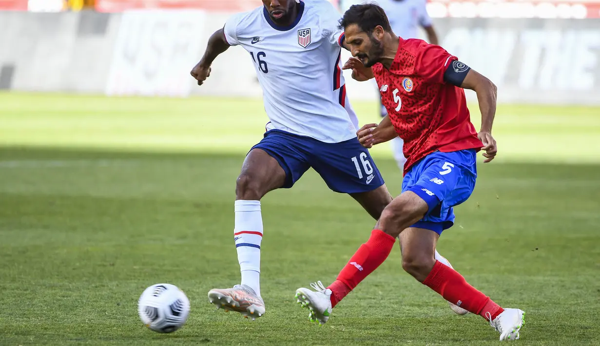 Celso Borges menjadi pemain dengan caps terbanyak di Grup E. Ia tercatat telah membuat 154 penampilan bersama Kosta Rika. Borges merupakan gelandang dengan kemampuan umpan yang bagus dengan kontribusi gol yang baik. Ia tercatat telah membuat 27 gol untuk negaranya. (AFP/Getty Images/Alex Goodlett)