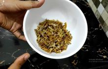 Tidak Usah Pakai Tepung, Ini Trik Masak Ikan Teri Biar Renyah Kriuk Tahan Lama