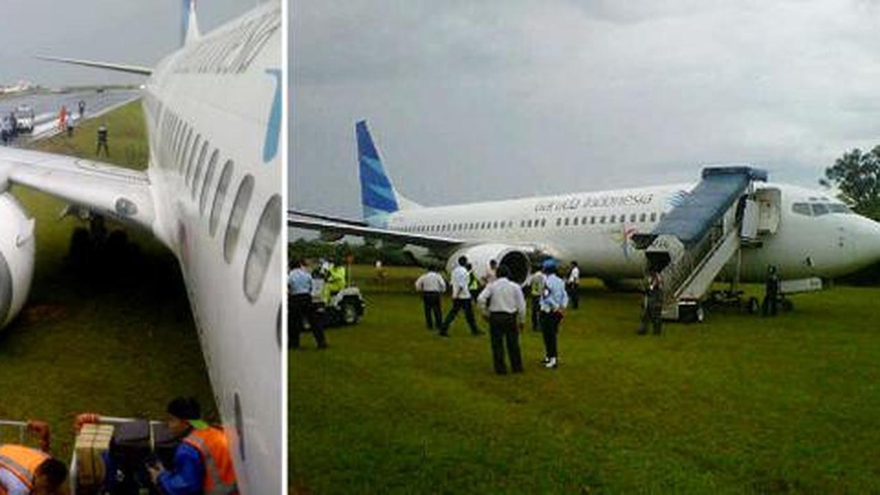 Pesawat Garuda yang tergelincir mulai dievakuasi