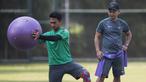 Bek Timnas Indonesia U-22, Bagas Adi Nugroho, latihan terpisah di Lapangan SPH Karawaci, Banten, Kamis (10/8/2017). Latihan dilakukan sebagai persiapan jelang SEA Games 2017 Malaysia. (Bola.com/Vitalis Yogi Trisna)