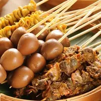 Sate Telur Puyuh Bumbu Bacem, menu untuk sahur. foto: shutterstock