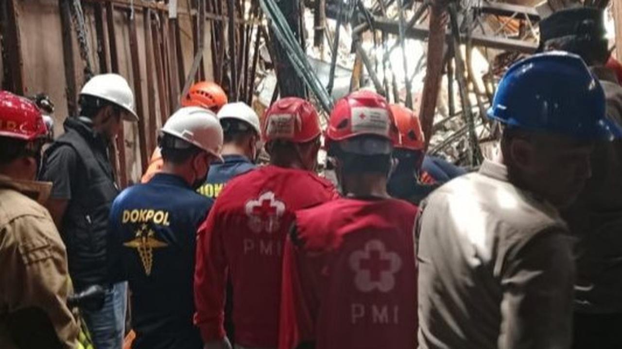 Jenazah Tak Dikenali Ditemukan di Glodok Plaza, Korban Kebakaran?