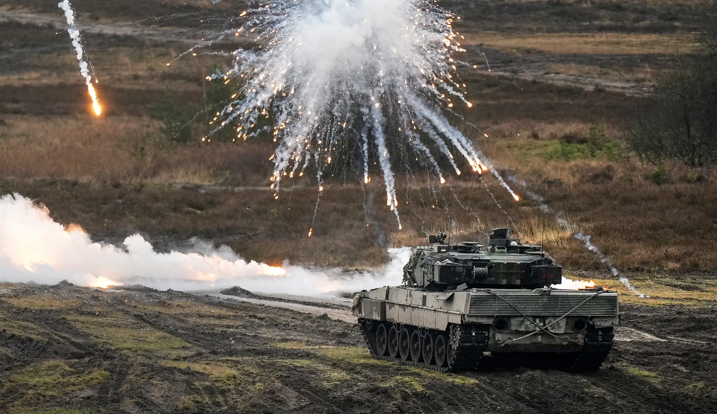 Jerman Unjuk Kemampuan Tempur Tank Leopard 2A6 - Foto Liputan6.com