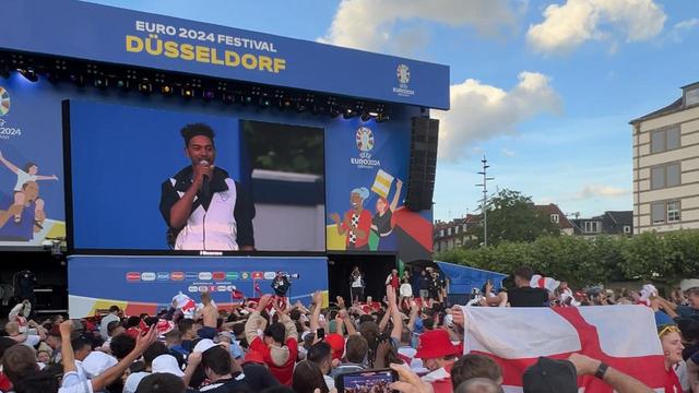 Fans Inggris di Euro 2024