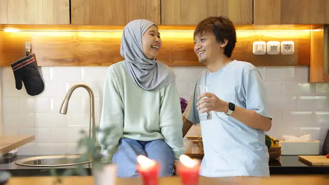 couple desember nyaman ngobrol