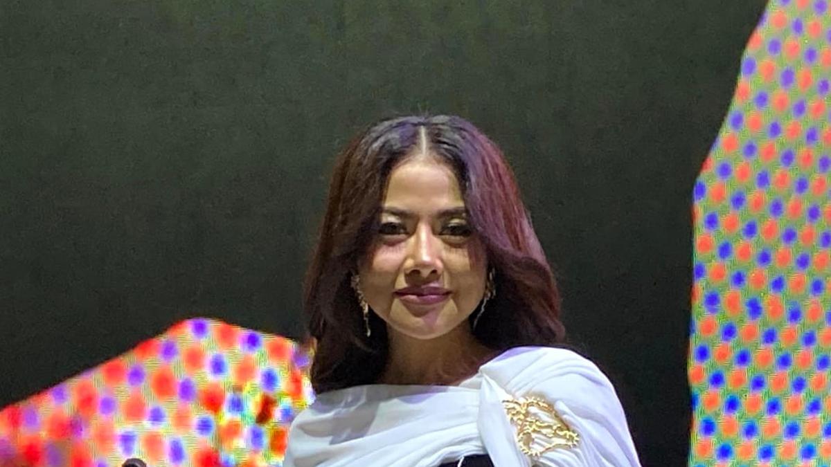 Asrilia Comeback dengan Album Mistika Cinta Asrilia, Gandeng Pasha Ungu Hingga Bemby Noor