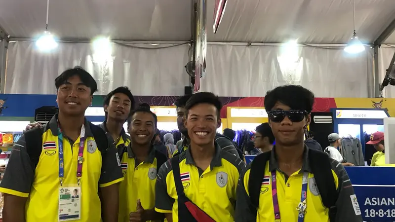 Atlet Thailand berburu souvenir Asian Games 2018