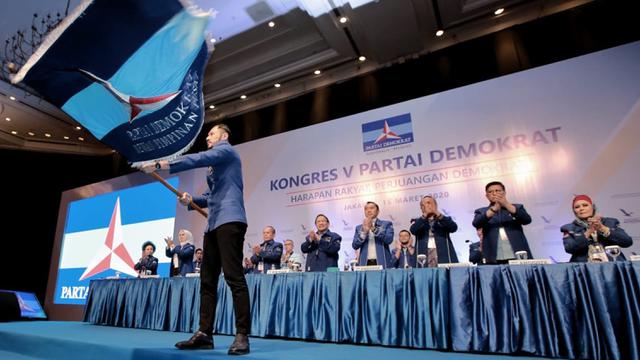 Momen AHY Kibarkan Panji Demokrat