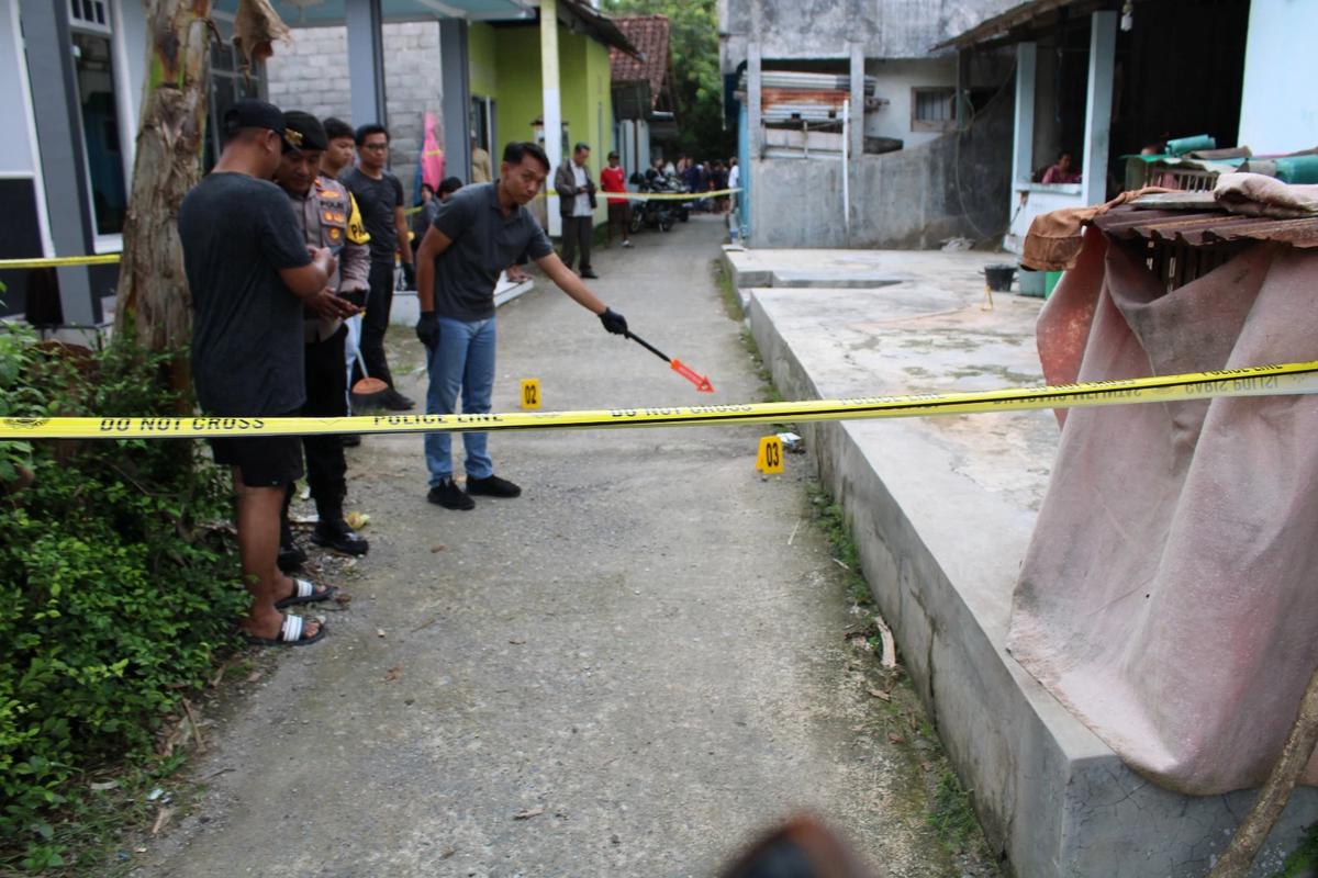 satpol pp tewas disabet sabit