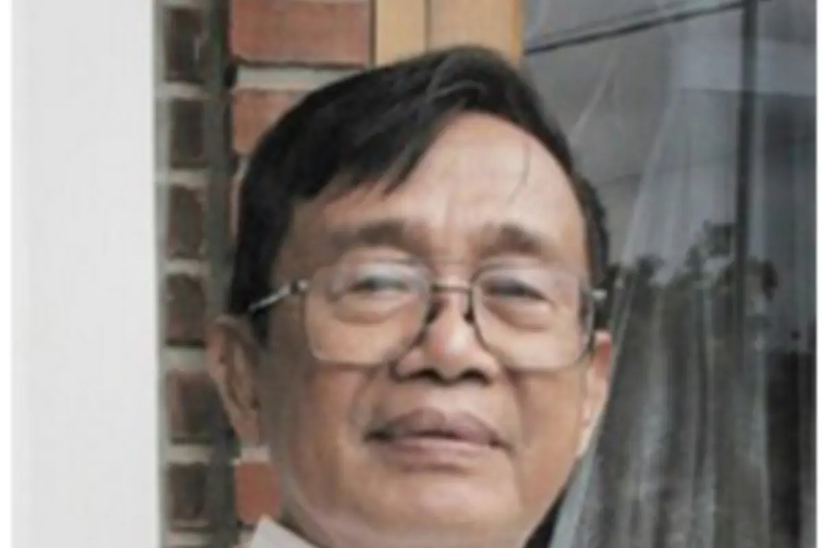 Ajip Rosidi calon suami Nani Wijaya