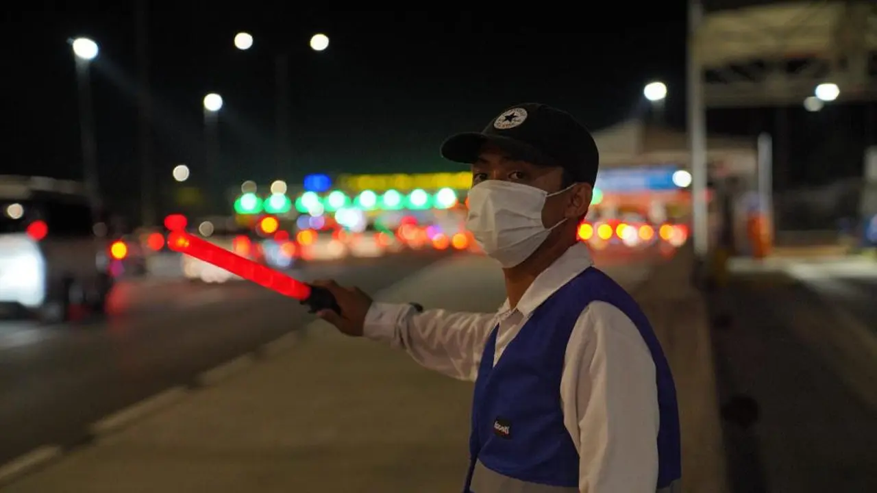 PT Jasa Marga mengoperasikan penuh atau 30 lajur transaksi di Gerbang Tol (GT) Cikampek Utama sejak Kamis (28/4/2022) malam atau H-4 Mudik Lebaran 2022. (Foto: PT Jasa Marga)