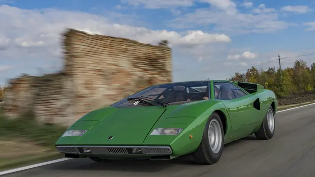 Lamborghini Countach LP400