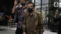 KPK Cecar Eks Gubernur Jatim Sukarwo soal Proses Pemberian Bantuan Keuangan