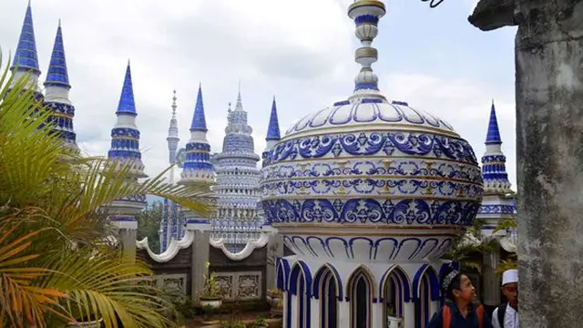 Wisata ke Malang, Jangan Lupa Mampir ke Masjid Tiban