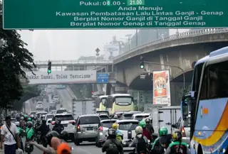 Ganjil genap Jakarta. (Liputan6.com/Johan Tallo)