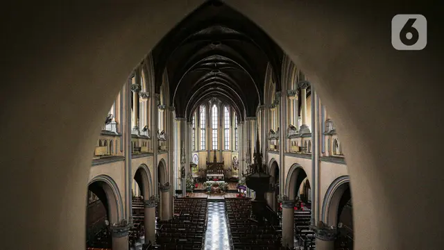 Persiapan Natal Gereja Katedral