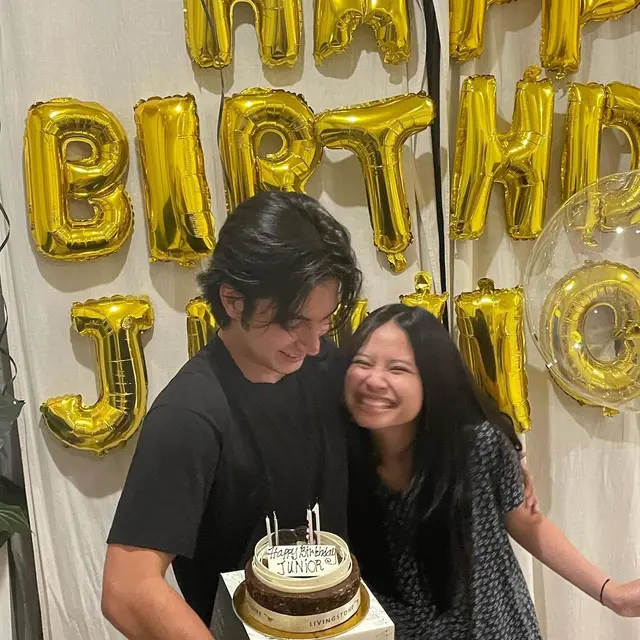 6 Potret Ulang Tahun Junior Roberts, Makin Lengket dengan Hanggini