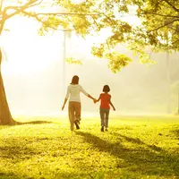 Ilustrasi mimpi diajak pergi sama orang yang sudah meninggal/Copyright shutterstock/szefei