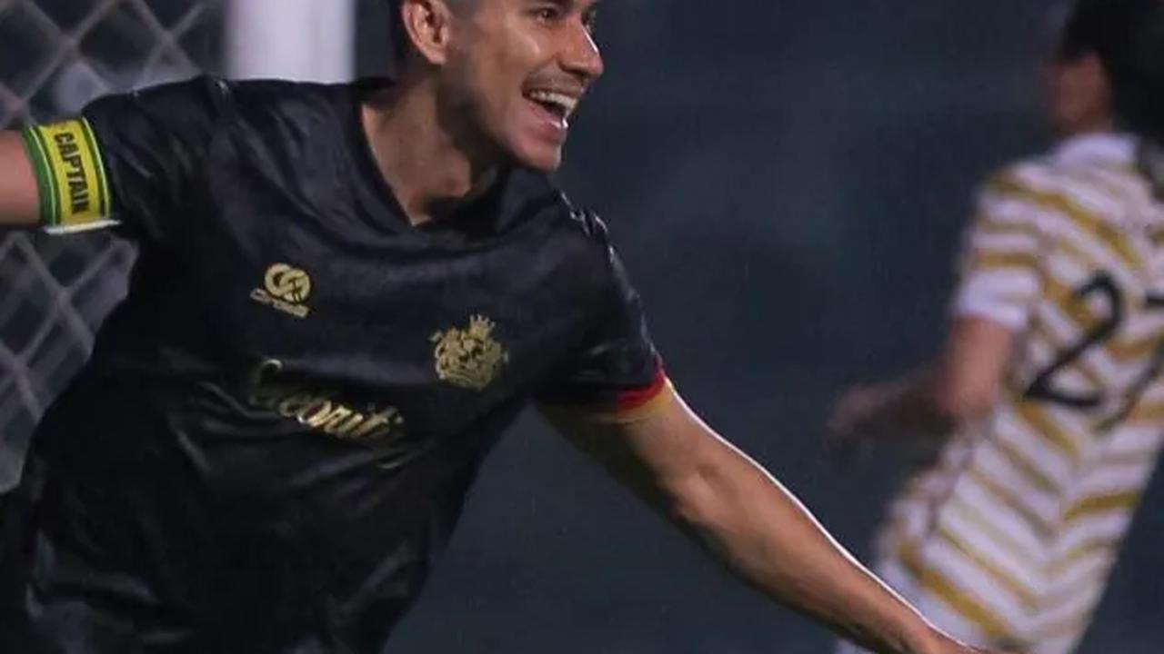 FOTO: Melihat Gol Tunggal Darius Bawa Selebritis FC Juara Celebrity Trofeo Cup 2023